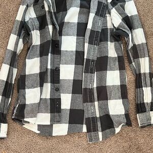 Sonoma Black and White Button Down Shirt Classic Plaid